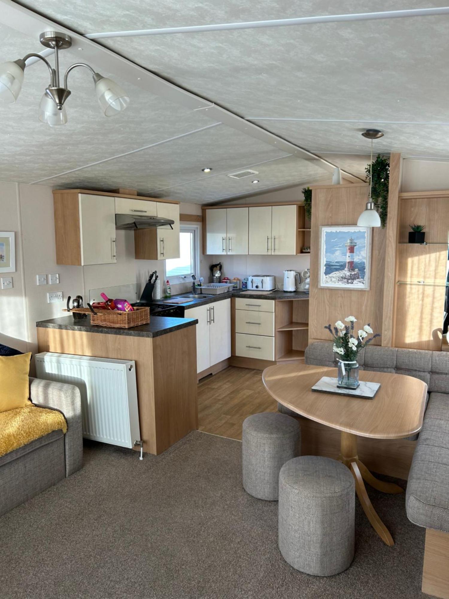 Phoenix Caravan Hire, Trecco Bay Porthcawl Exteriör bild